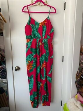 MILK & HONEY Tropical Pink Leaf Print One-Piece Jumpsuit NWT! 🌴🩷
